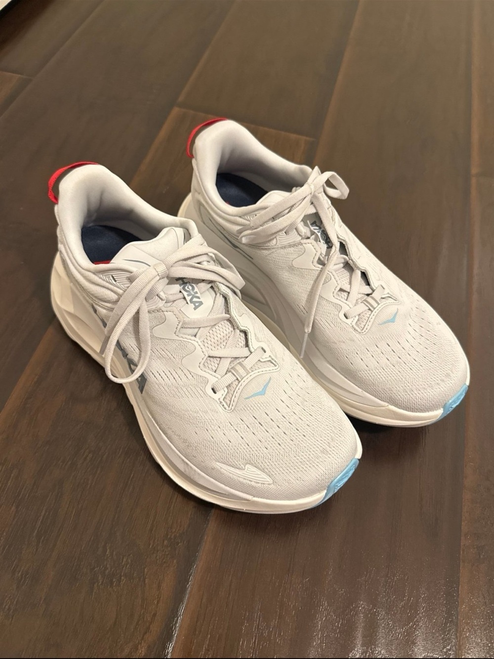 BARELY WORN! Hoka Women’s Gaviota 6 (Cosmic Grey/Stardust)